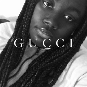 Meet your Posher, Dana